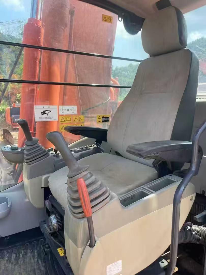 Hitachi ZX210-5G Used Excavator