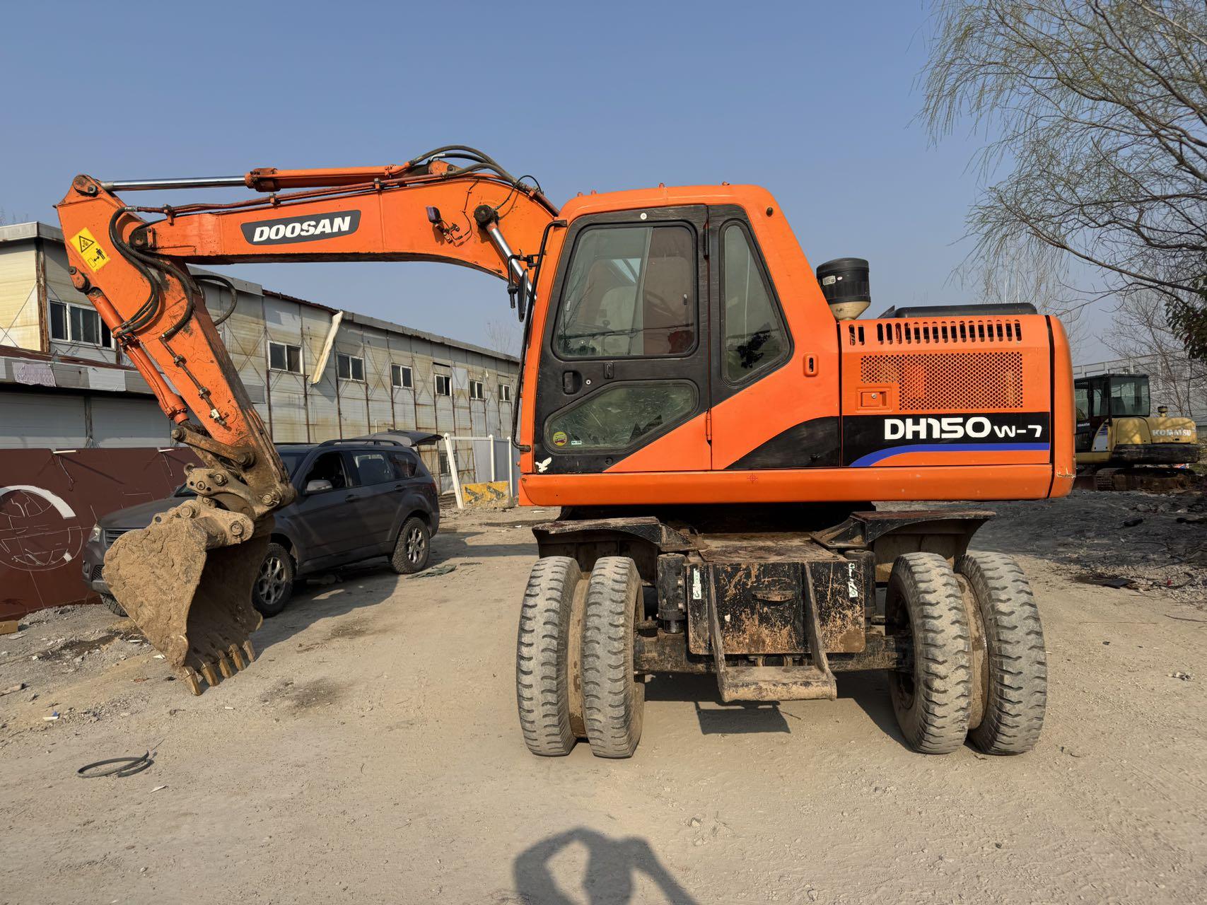 Used Wheeled Excavator Comparison: Doosan DH210W-7 vs DH150W-7 – Specs, Price, Hours Doosan dh150w-7